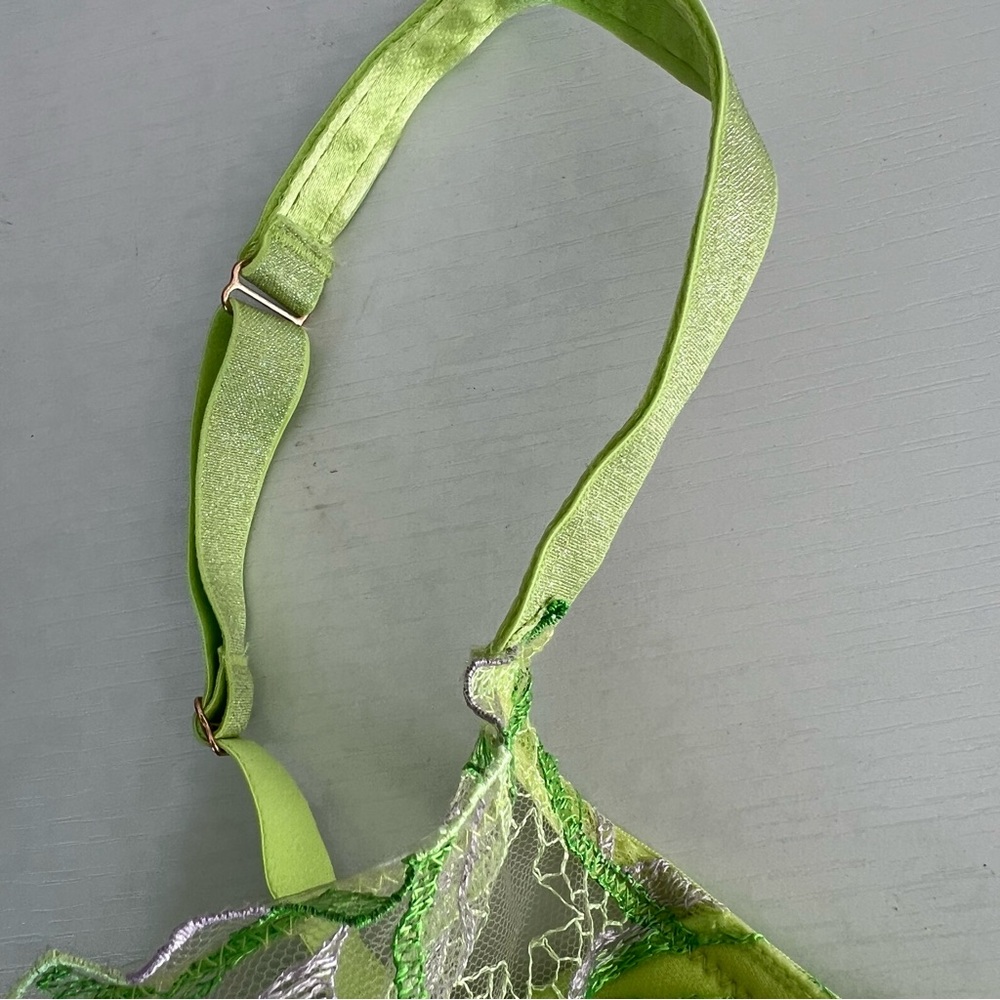Savage X Fenty Shining Star lime green Embroidered Unlined Demi Bra size 38DD - Picture 6 of 12